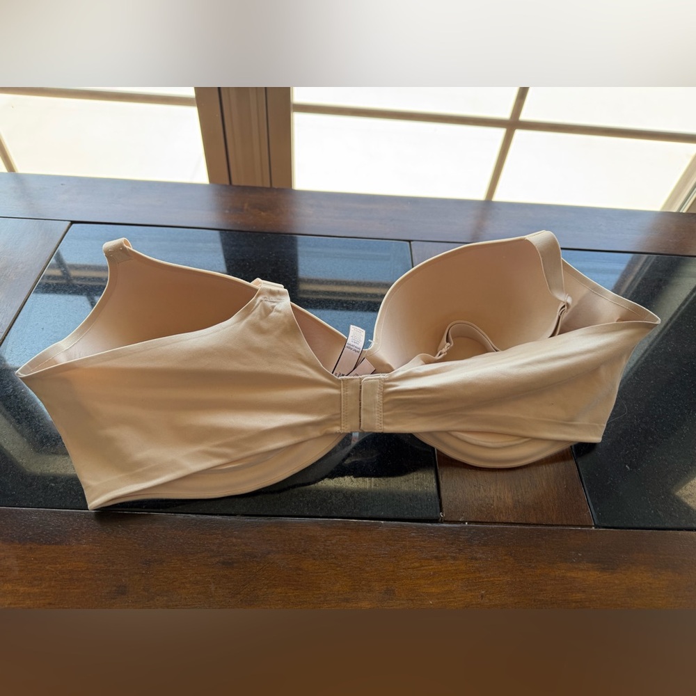 Victoria's Secret Perfect Shape Push Up Bra 42D New without tags smoke pet free - Picture 4 of 6